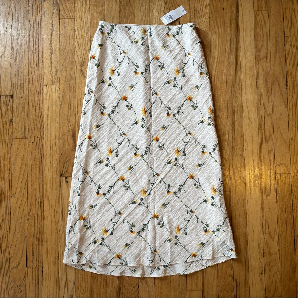 NWT Abercrombie Floral Crinkle Maxi Skirt Small